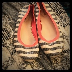 Girls’ Size 4 Sequin Flats